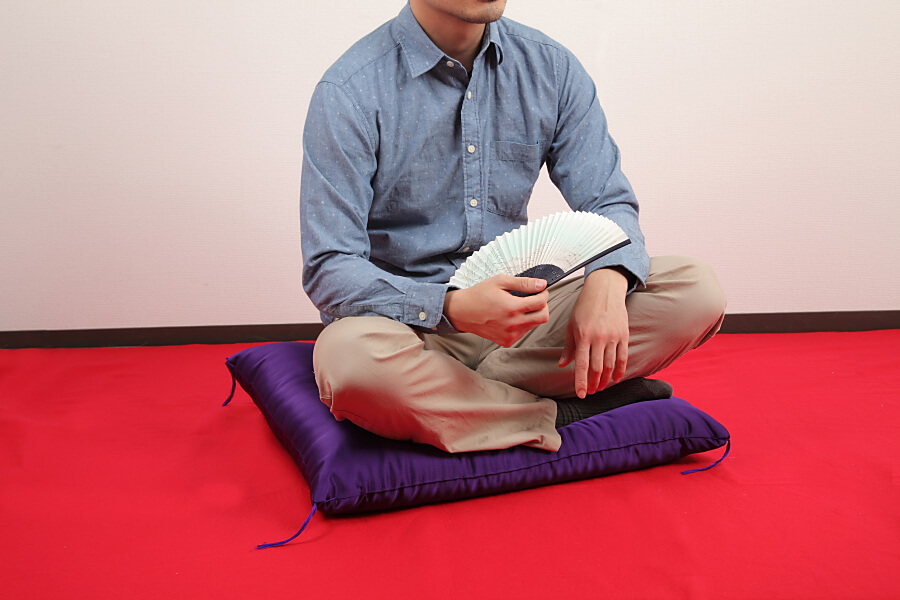 座布団　落語用　慶弔　紫色　正絹 落語 高座用・祝寿用 座布団 紫色 : わたや森 - 通販 - Yahoo